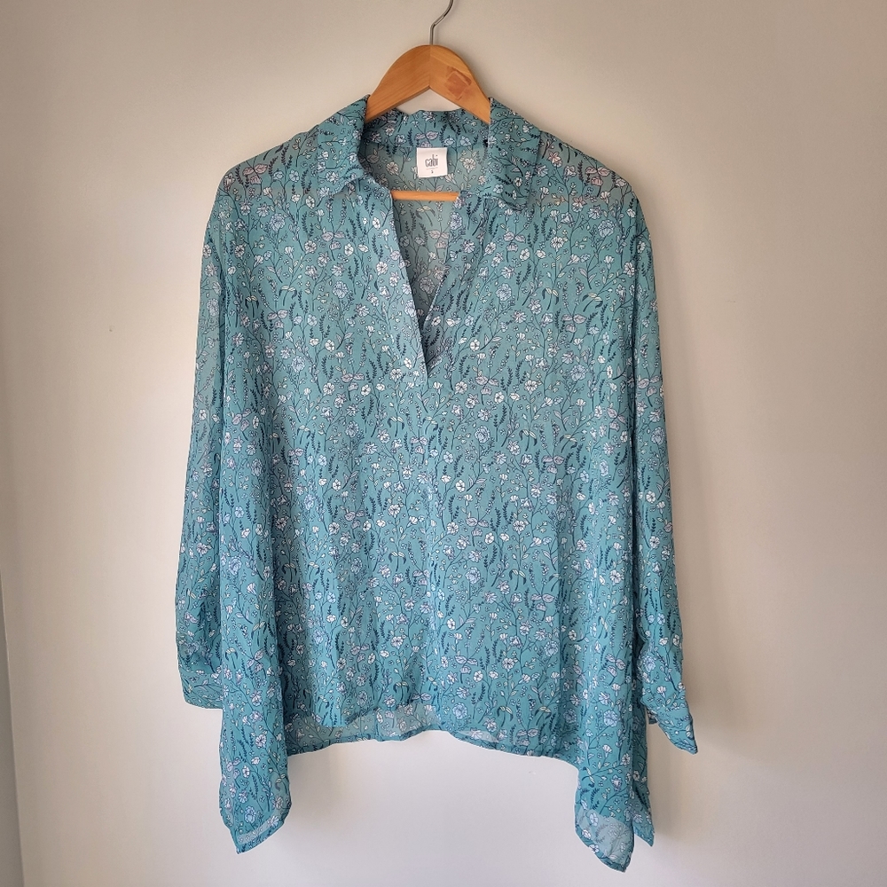 Cabi Chase Oversized Swing Handkerchief Hem Top